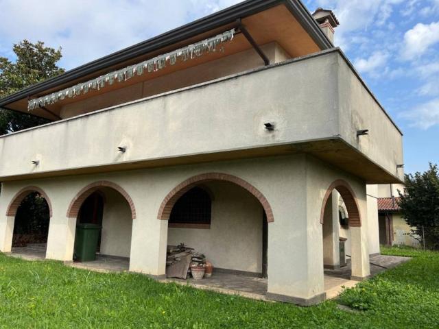 Villa Indipendente in vendita a Mestrino, Veneto