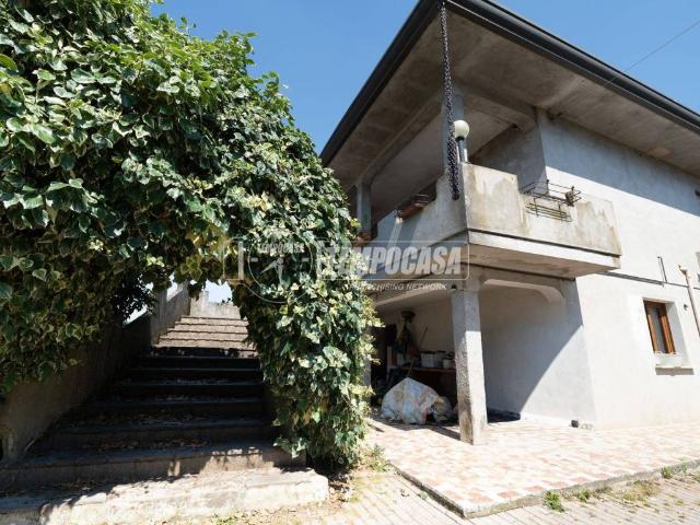 Villa Indipendente in vendita a Mestrino, Veneto
