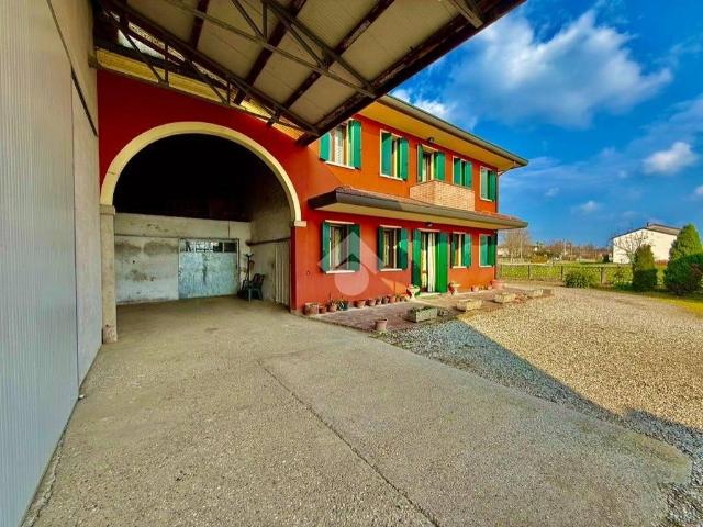 Villa Indipendente in vendita a Mestrino, Veneto