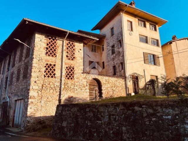 Villa Indipendente in vendita a Piemonte, Biella