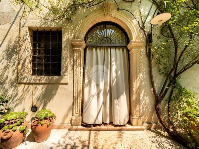Villa Indipendente in vendita a Mezzane Di Sotto, Veneto