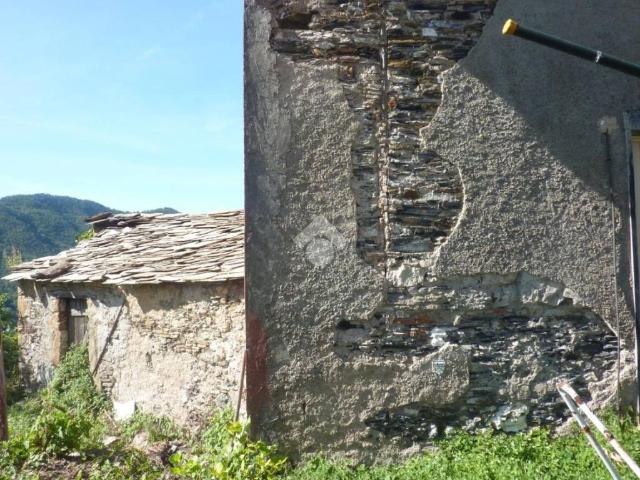 Villa Indipendente in vendita a Mezzanego, Liguria