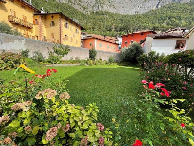Villa Indipendente in vendita a Mezzocorona, Provincia di Trento