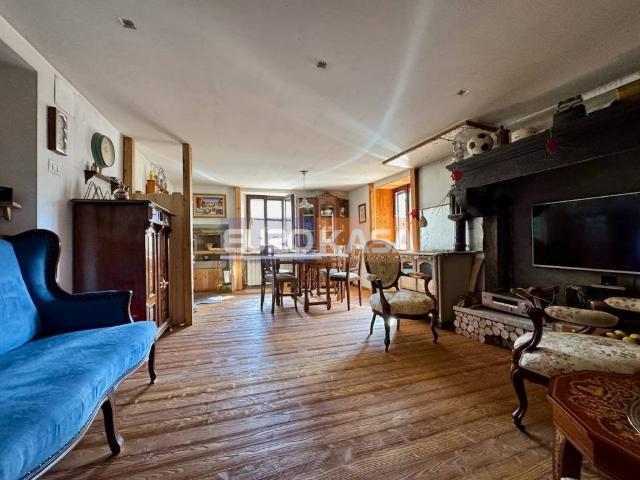 Villa Indipendente in vendita a Comunità Montana della Valle Brembana, Mezzoldo