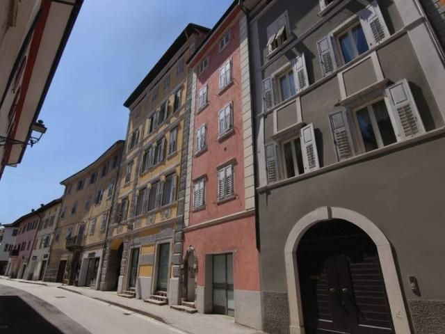 Villa Indipendente in vendita a Mezzolombardo, Provincia di Trento