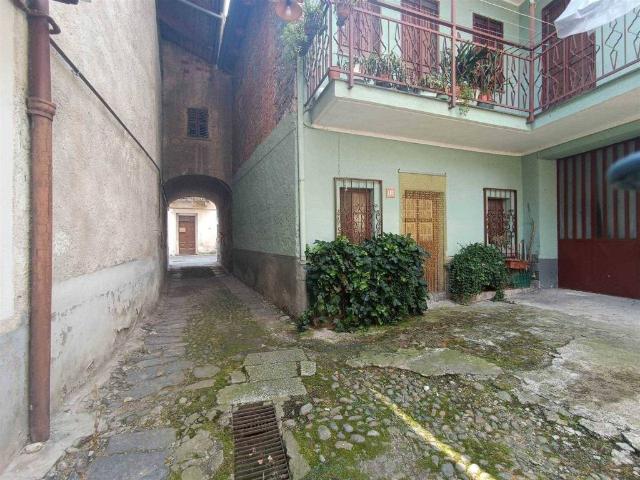 Villa Indipendente in vendita a Piemonte, Biella