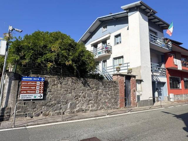 Villa Indipendente in vendita a Piemonte, Biella