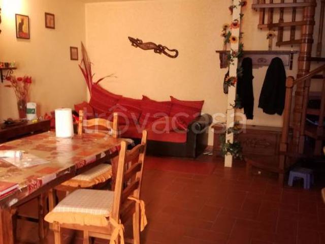 Villa Indipendente in vendita a Cantagallo, Toscana