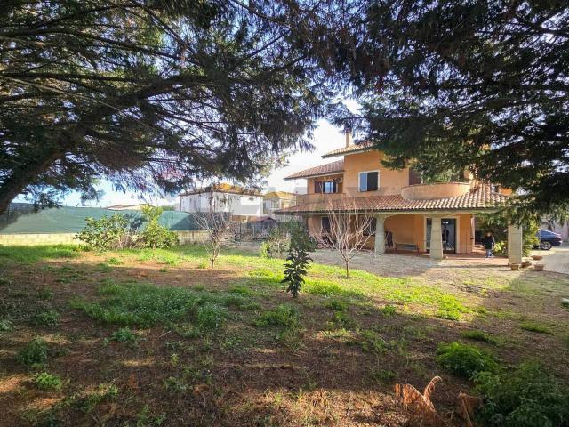 Villa Indipendente in vendita a Miglianico, Chieti