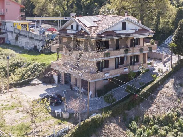 Villa Indipendente in vendita a Miglianico Di Chieti, Abruzzo