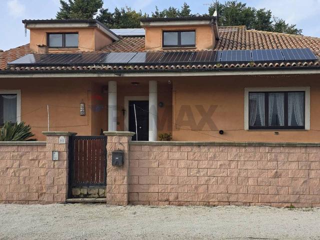 Villa Indipendente in vendita a Miglianico Di Chieti, Abruzzo