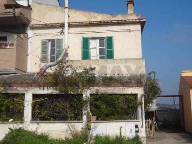 Villa Indipendente in vendita a Miglianico Di Chieti, Abruzzo