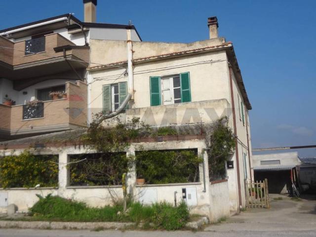 Villa Indipendente in vendita a Miglianico Di Chieti, Abruzzo