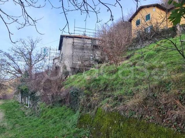 Villa Indipendente in vendita a Mignanego, Liguria