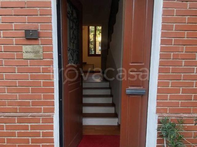 Villa Indipendente in vendita a Villapizzone, Milano