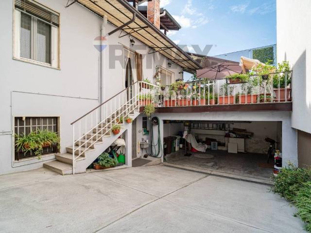 Villa Indipendente in vendita a Municipio 8 di Milano, Milano