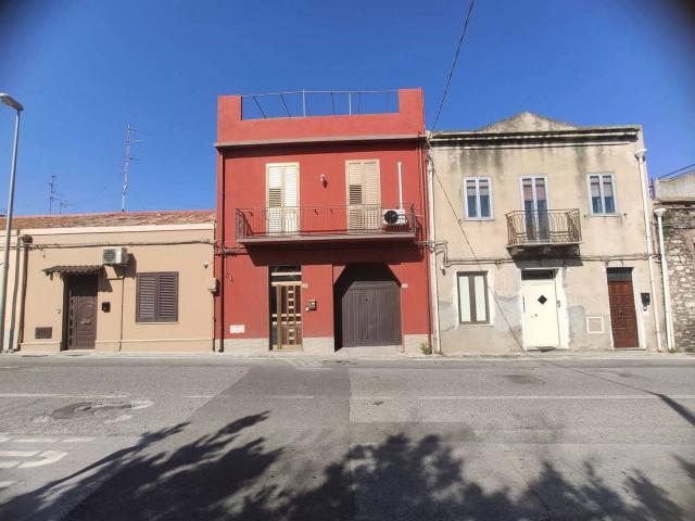 Villa Indipendente in vendita a Parco, Milazzo