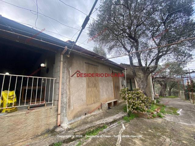 Villa Indipendente in vendita a Militello Rosmarino, Sicilia