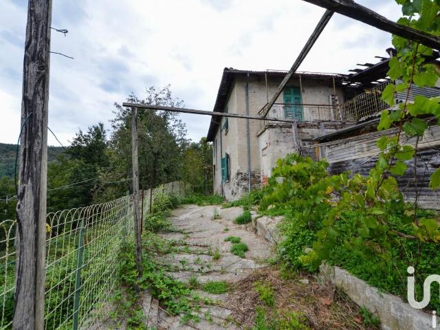 Villa Indipendente in vendita a Acquafredda, Millesimo