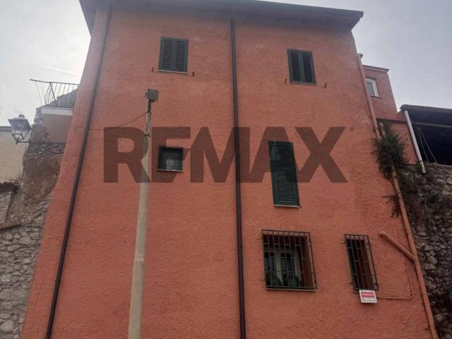 Villa Indipendente in vendita a Fontana Perrelli, Minturno