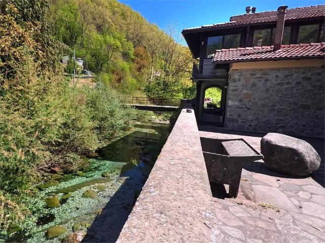 Villa Indipendente in vendita a Unione Comuni Garfagnana, Minucciano