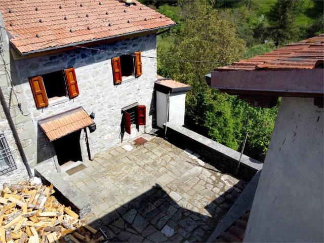 Villa Indipendente in vendita a Unione Comuni Garfagnana, Minucciano
