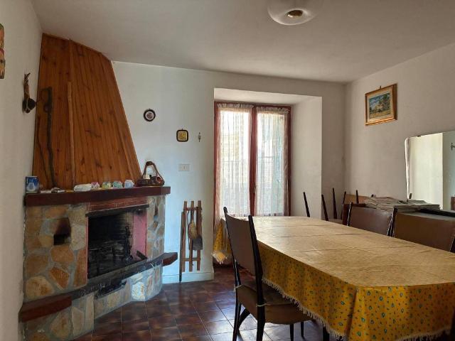 Villa Indipendente in vendita a Unione Comuni Garfagnana, Minucciano