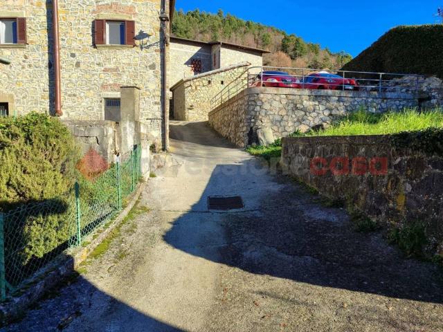 Villa Indipendente in vendita a Unione Comuni Garfagnana, Minucciano