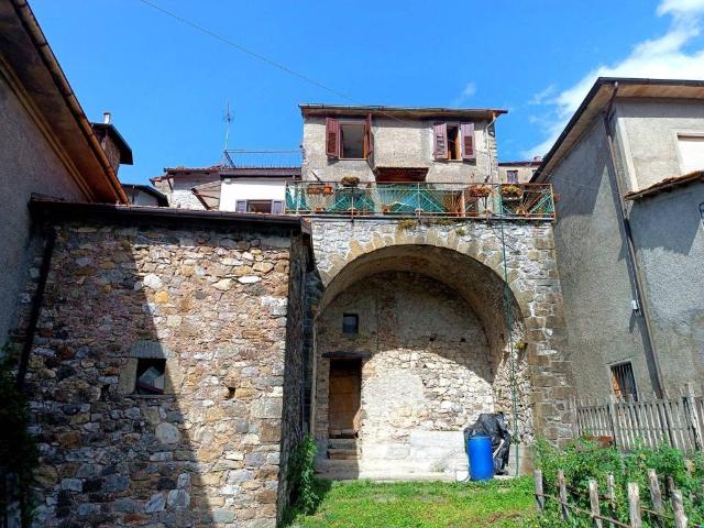Villa Indipendente in vendita a Unione Comuni Garfagnana, Minucciano