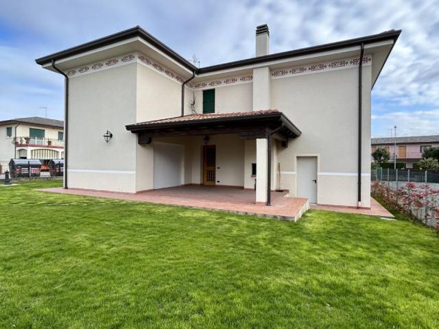 Villa Indipendente in vendita a Mira Taglio, Veneto