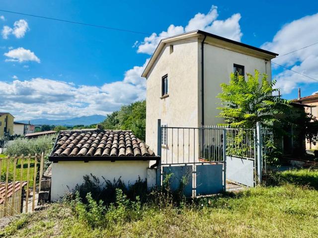 Villa Indipendente in vendita a Pianopantano, Mirabella Eclano