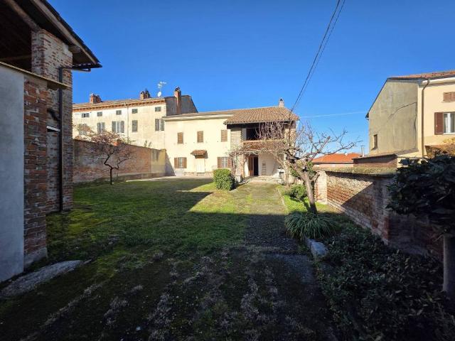 Villa Indipendente in vendita a Piemonte, Alessandria