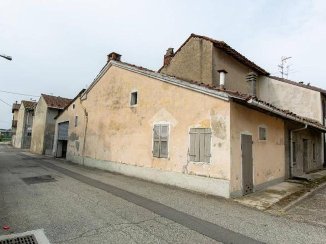 Villa Indipendente in vendita a Piemonte, Alessandria
