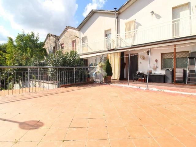 Villa Indipendente in vendita a Mirabello Sannitico, Molise