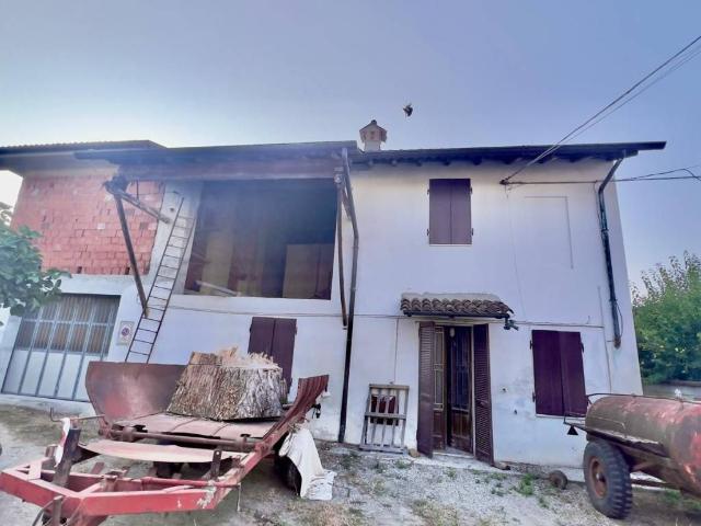 Villa Indipendente in vendita a Miradolo Terme, Lombardia