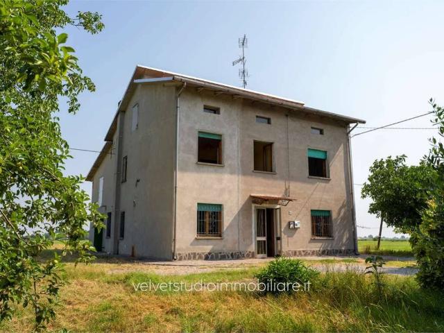Villa Indipendente in vendita a Unione Comuni Modenesi Area Nord, Mirandola