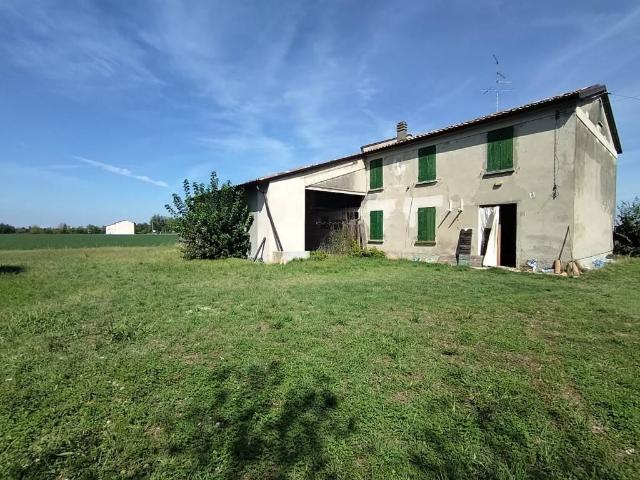 Villa Indipendente in vendita a Unione Comuni Modenesi Area Nord, Mirandola