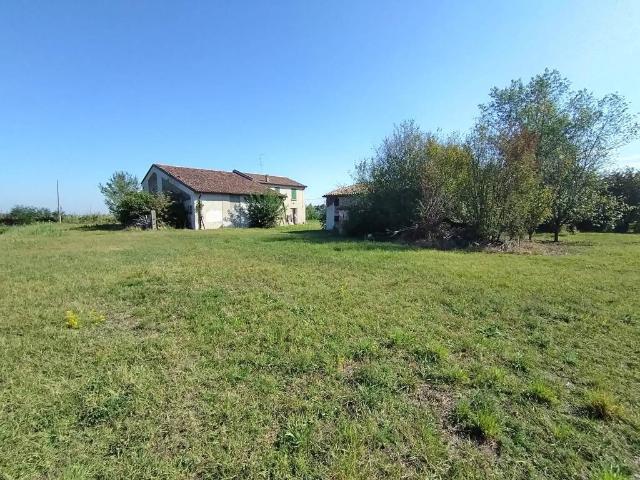 Villa Indipendente in vendita a Unione Comuni Modenesi Area Nord, Mirandola