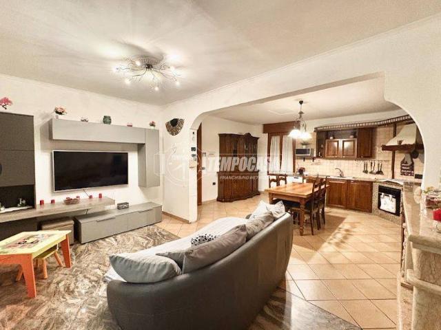 Villa Indipendente in vendita a Unione Comuni Modenesi Area Nord, Mirandola