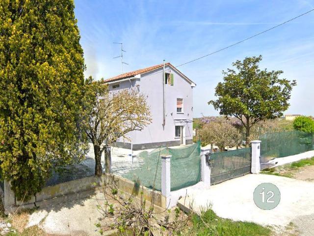 Villa Indipendente in vendita a Unione Comuni Modenesi Area Nord, Mirandola