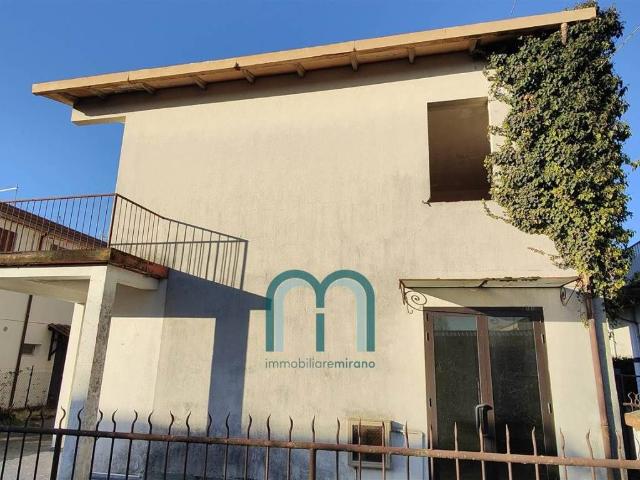 Villa Indipendente in vendita a Mirano, Venezia