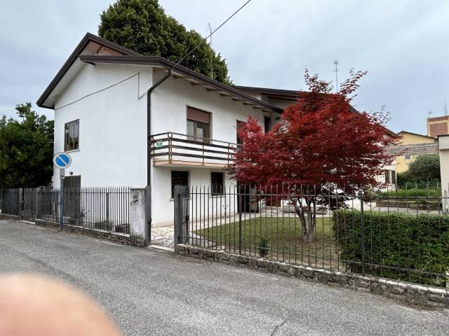 Villa Indipendente in vendita a Mirano, Veneto