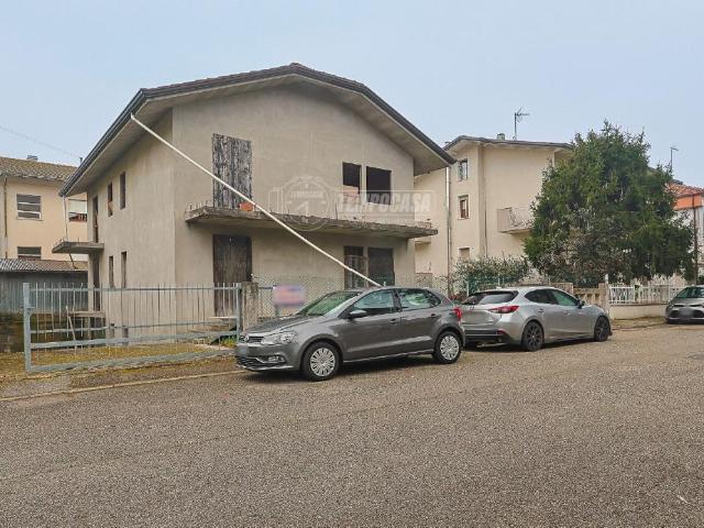 Villa Indipendente in vendita a Misano Adriatico, Reggio Emilia