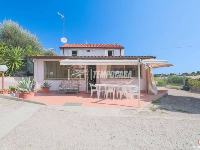 Villa Indipendente in vendita a Scacciano, Misano Adriatico