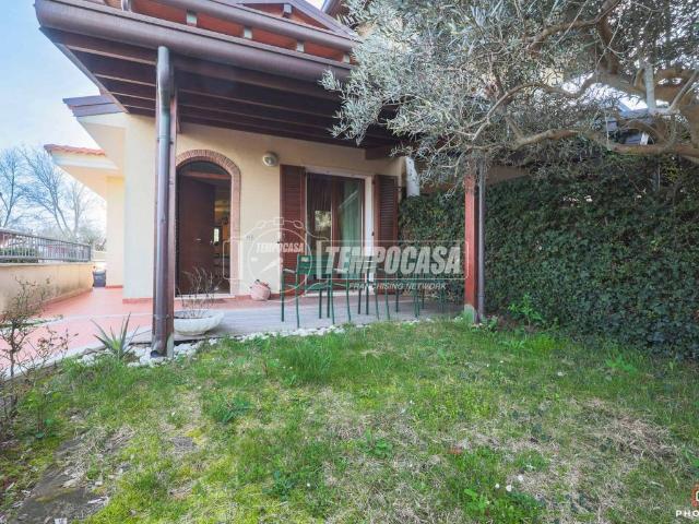 Villa Indipendente in vendita a Le Casette, Misano Adriatico