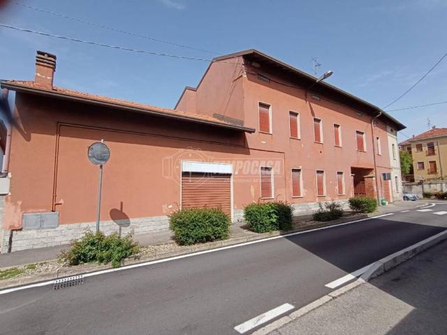 Villa Indipendente in vendita a Misinto, Lombardia