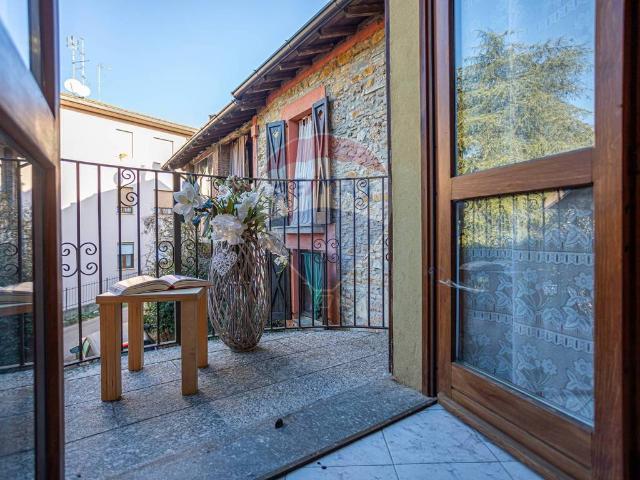 Villa Indipendente in vendita a Missaglia, Lombardia