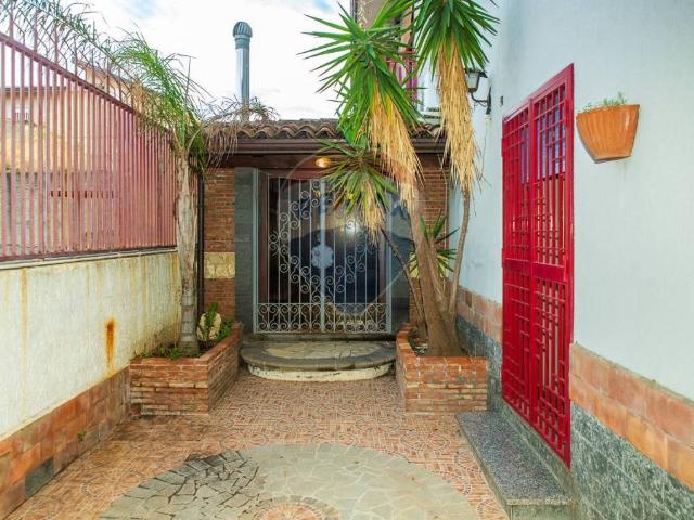 Villa Indipendente in vendita a Lineri, Misterbianco