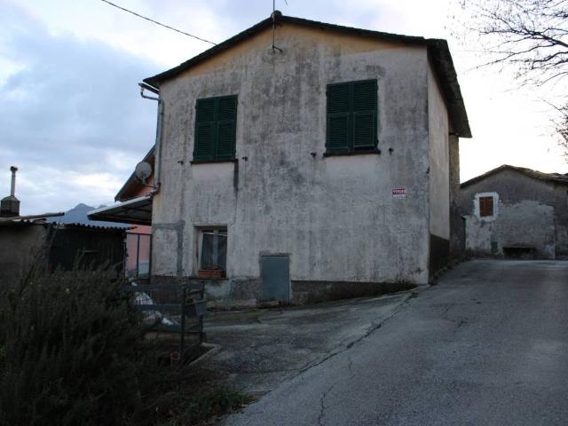 Villa Indipendente in vendita a Moconesi
