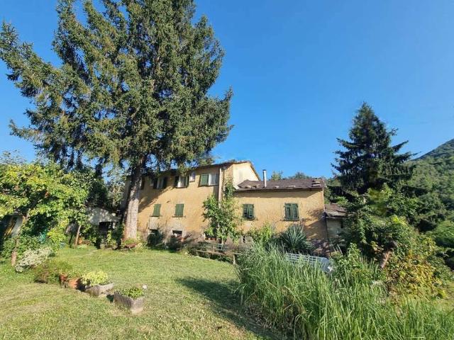 Villa Indipendente in vendita a Moconesi, Gattorna